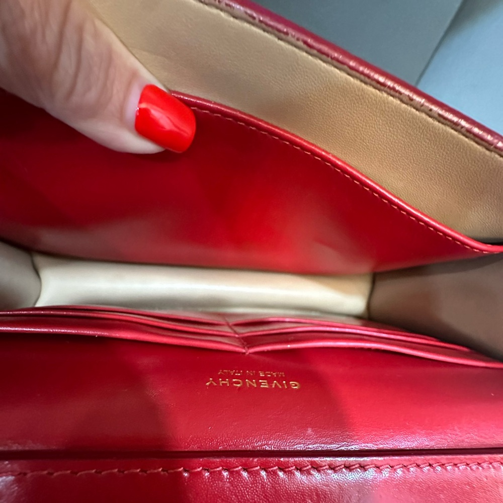 Givenchy Small 4G Chain Leather Crossbody Bag - Red - Picture 7 of 12